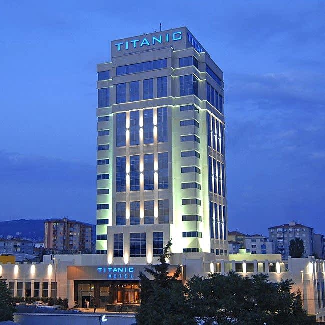 Titanik Otel Kartal